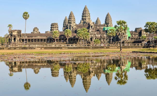Foreigners Arested For Taking Nude Photos at Angkor  Temple, Cambodia