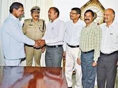 KCR appreciated police constable for his honesty