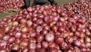 Government extends ban on hoarding onion beyond ceiling by 1 year