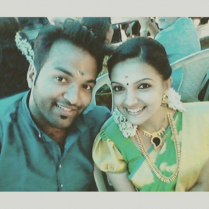 Actress Saranya Mohan Announces Engagement on Facebook