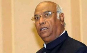 Modi a ‘tourist prime minister’: Mallikarjun Kharge