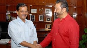 Kamal Haasan meets Delhi CM Arvind Kejriwal