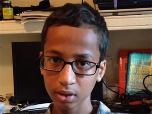 Muslim schoolboy arrested for bringing homemade clock to school, gets invite from Obama, Zuckerberg