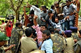 Tension at OU as police make arrests to prevent march